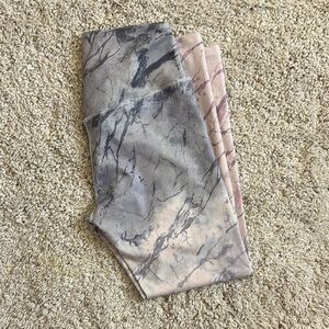 Gray and Cream Marble Leggings 🥳